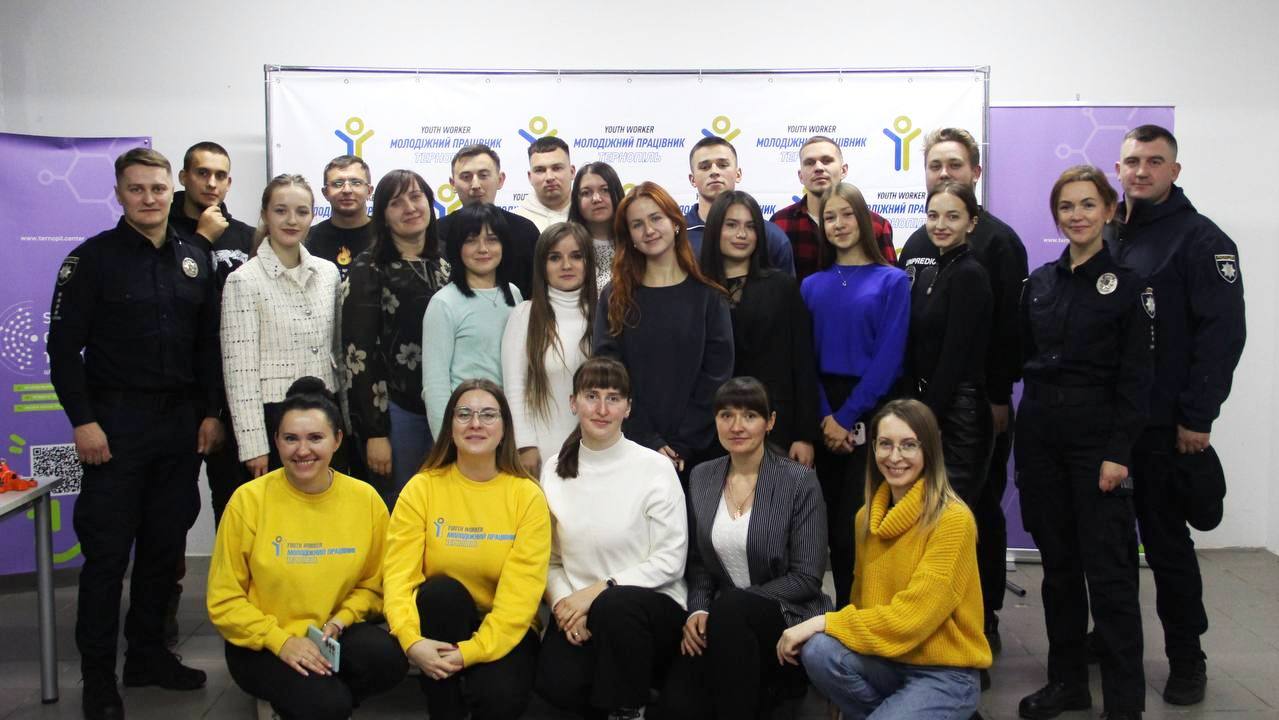 Загальне фото учасників тренінгу